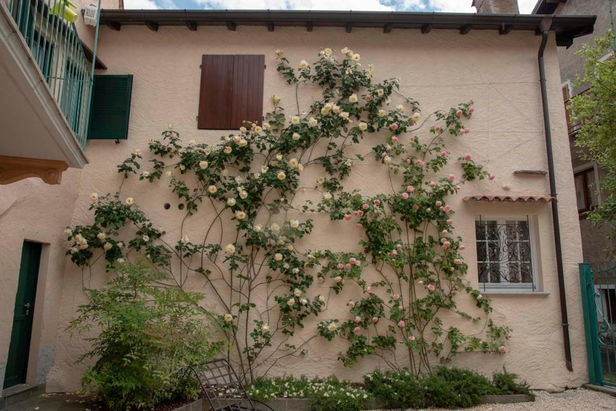 Casa Mia Vila Castelveccana Exterior foto